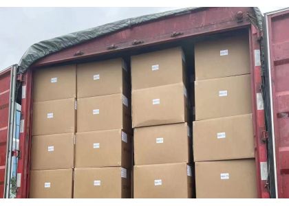 Delivery goods, offering you a nice service