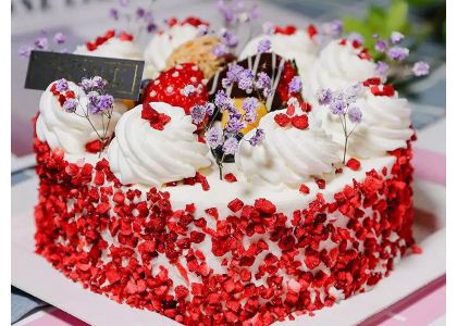 Freeze dried strawberries for baking